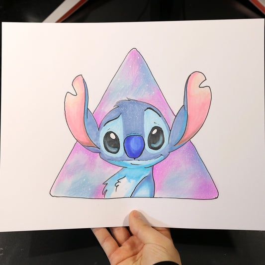 Dibujo original Stitch con triangulo